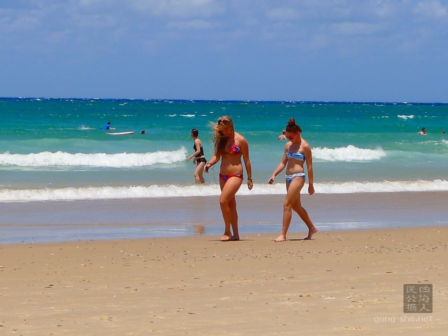 beach girl_1.jpg